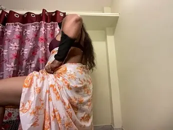 LouleyRanii stripchat stream image