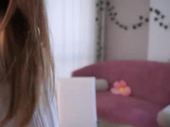 little_poetry chaturbate stream image