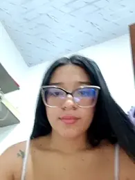 -VICKKY stripchat stream image