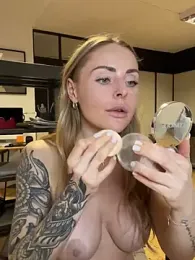 EmaSalis stripchat stream image