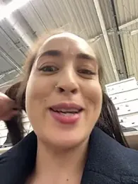 Holly_Play stripchat stream image