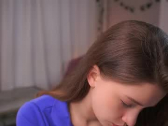 little_poetry chaturbate stream image