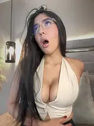 Sofia_Collins- stripchat stream image