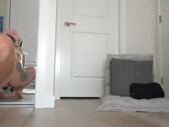 petite_fuck chaturbate stream image