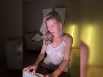 sweetpeach77 bongacams stream image