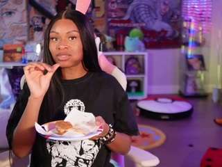 lovenzia camsoda stream image