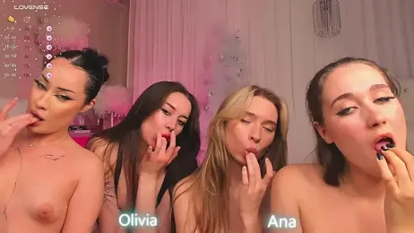 RollingGirls stripchat stream image