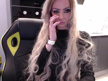 blondalina bongacams stream image