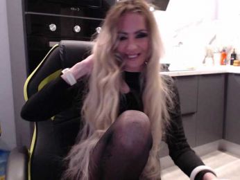 blondalina bongacams stream image