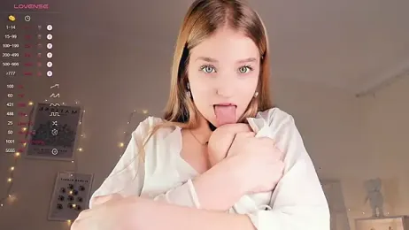 YuNabif stripchat stream image