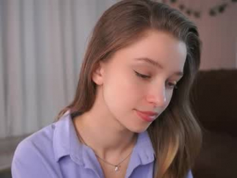 little_poetry chaturbate stream image