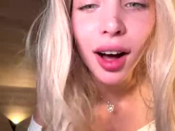 cutieeeeva chaturbate stream image