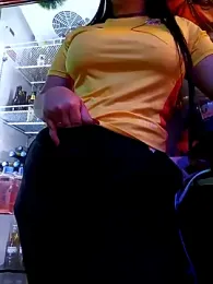 You-kitty2025 stripchat stream image