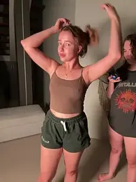 Nura_n_Sarah stripchat stream image