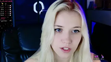 ShhhO_O stripchat stream image