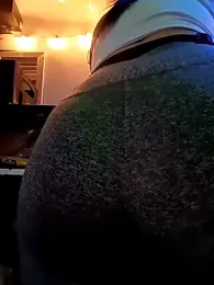 You-kitty2025 stripchat stream image