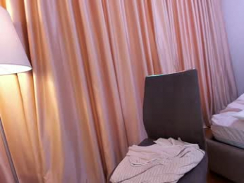 ehotlovea chaturbate stream image