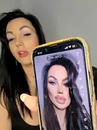 ReiyaRey stripchat stream image