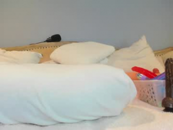 eatmygingersnapps chaturbate stream image