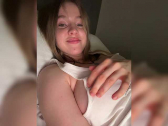 Kate_kotuk bongacams stream image