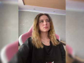 Unearthly bongacams stream image