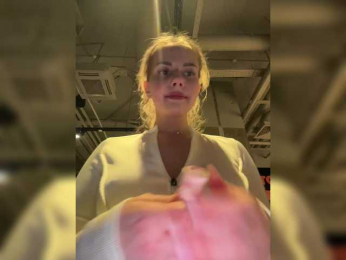 VikkiExtraCheese bongacams stream image