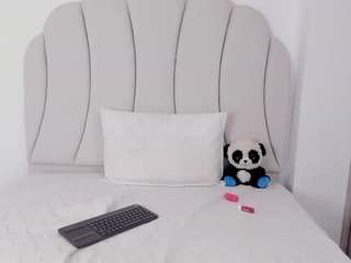 kaity-layne camsoda stream image