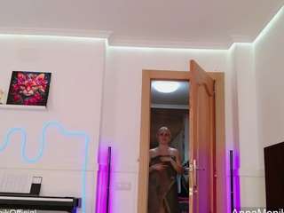 anna-monik camsoda stream image