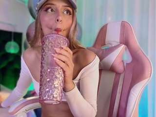 sofly-s camsoda stream image