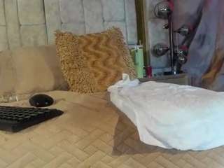 emily-86 camsoda stream image