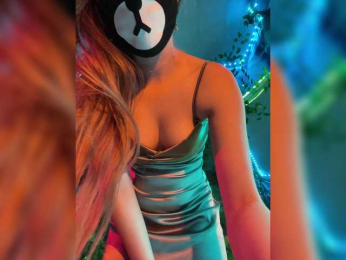 -Summer- bongacams stream image