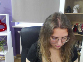 Soft-Zoey bongacams stream image