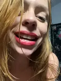 ---Red-haired-Fox--- stripchat stream image