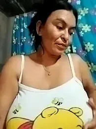 Horny-Mommy-Dirty stripchat stream image