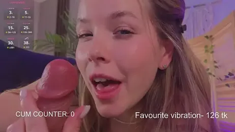 milly_shy stripchat stream image