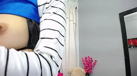 TomieJunji stripchat stream image