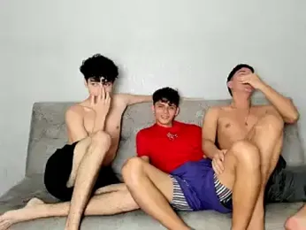 pelusos_mens stripchat stream image