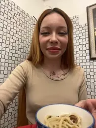 babydolll stripchat stream image