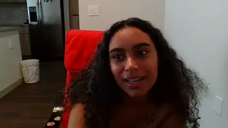 cinnaminnie stripchat stream image