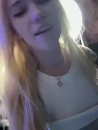 ShhhO_O stripchat stream image