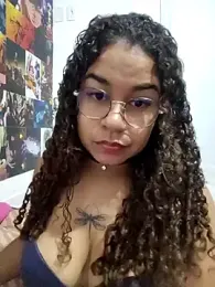 VitoriaFernandes stripchat stream image