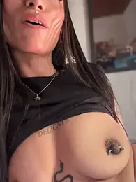 Milena-1 stripchat stream image