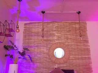 lady-brownn camsoda stream image