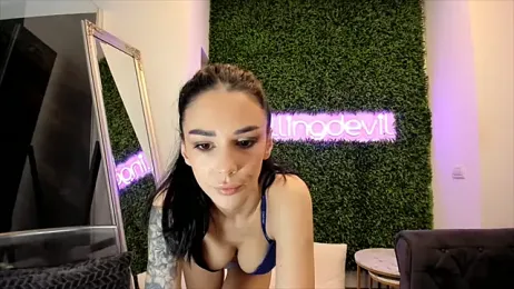 realhotfallingdevil stripchat stream image