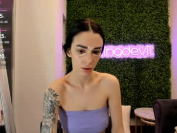 hotfallingdevil chaturbate stream image