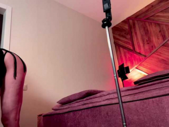 Oops_kiraa bongacams stream image