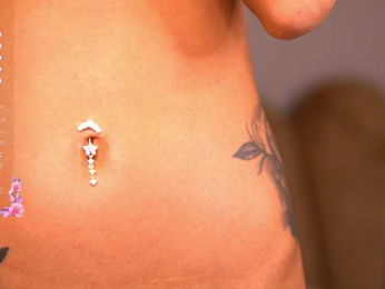 KairaAndrews bongacams stream image