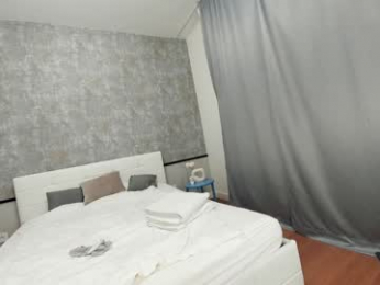 ehotlovea chaturbate stream image