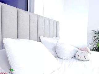 foxy-boobs camsoda stream image