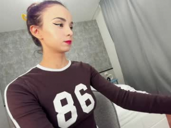 ehotlovea chaturbate stream image